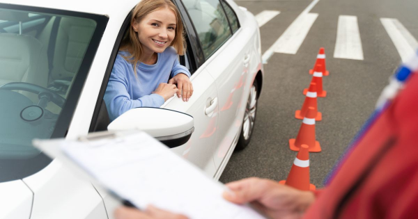 Schimbare la examenul pentru permisul auto: Noi manevre obligatorii la proba traseu pentru permis categoria B